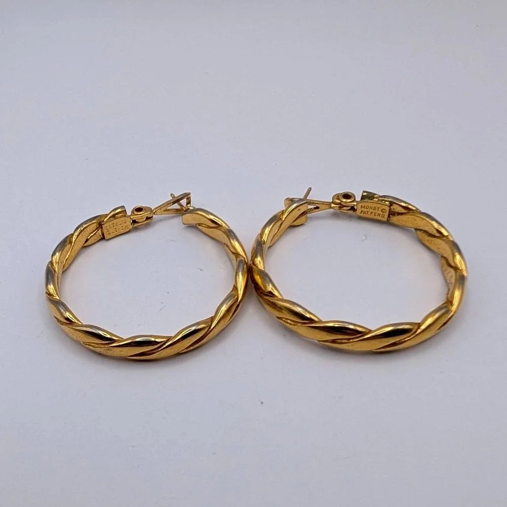 Vintage Monet Gold Tone Twisted Rope Hoop Earrings Signed Pat Pend 1.25 Inch